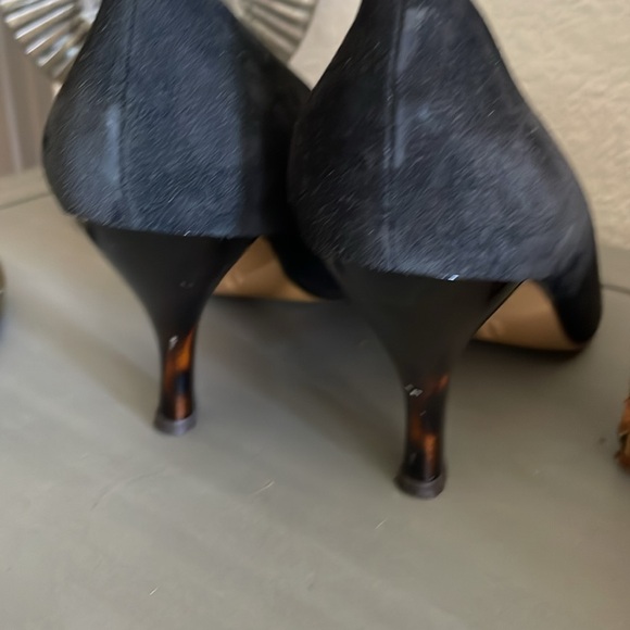 Women’s Salvatore Ferragamo black Suede Heels Shoes Pump - Picture 3 of 8